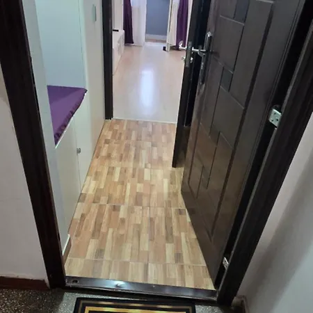 Apartment 360 *
