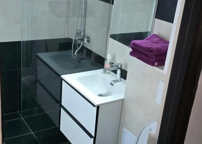 360 Daire Bükreş